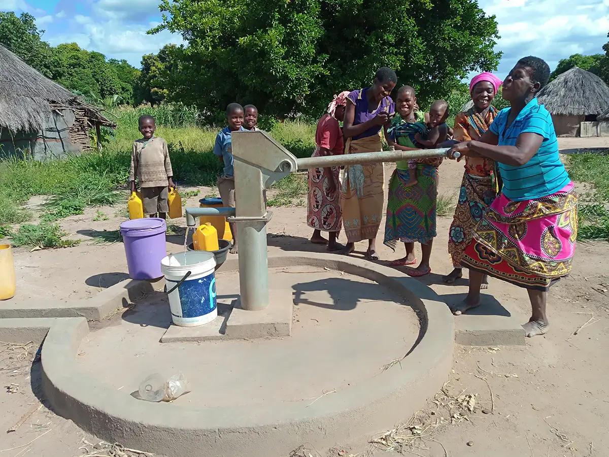 IMPROVED KITCHEN REGIMES MANICA PROVINCE SAFE WATER - Image 3